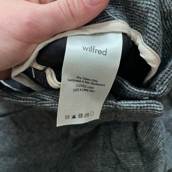 Aritzia Wilfred Trousers - Picture 4 of 4